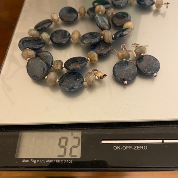 Black Labradorite and Flower Jade Necklace and Earrings Set - Picture 10 of 12